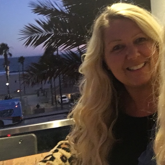 Meet your Posher, Shannon - Picture 1 of 6